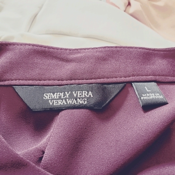 Simply Vera Lace Trimmed Top S P NWT - Picture 5 of 7